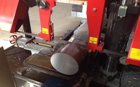 江夏卧式带锯床加工时出现明显振荡如何排查？